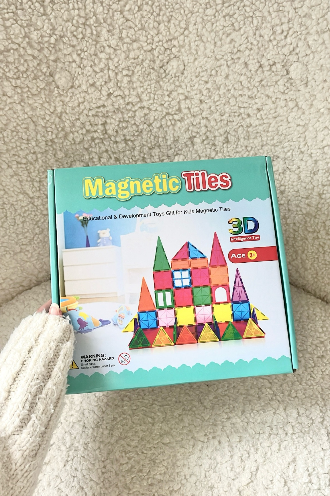 Magnetic tiles… highly recommend, Nola plays with them for ages 🙌🏼
