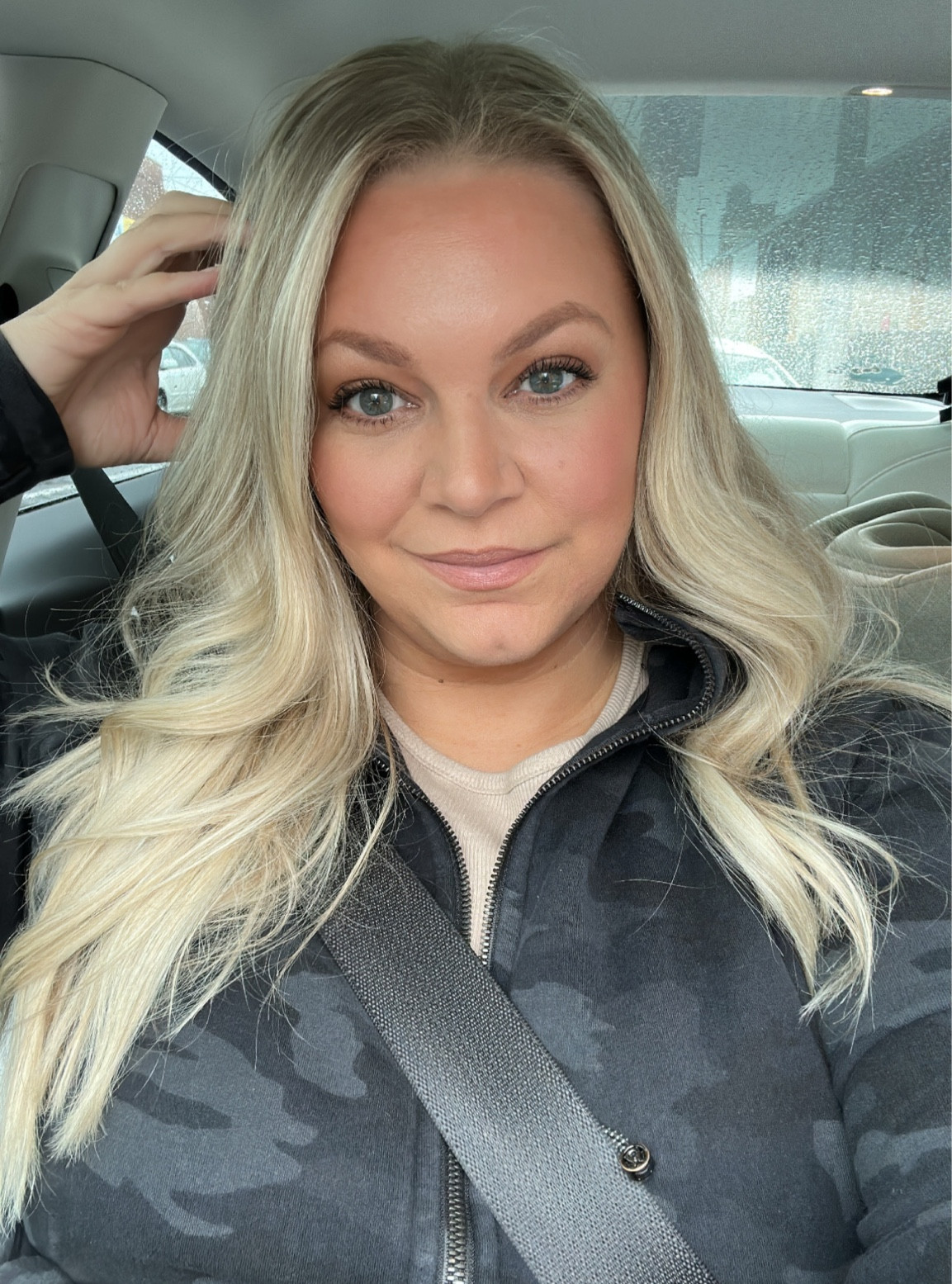 Photoshoot day! Here’s everything I used to get this natural but full coverage look 

#LTKstyletip #LTKbeauty
