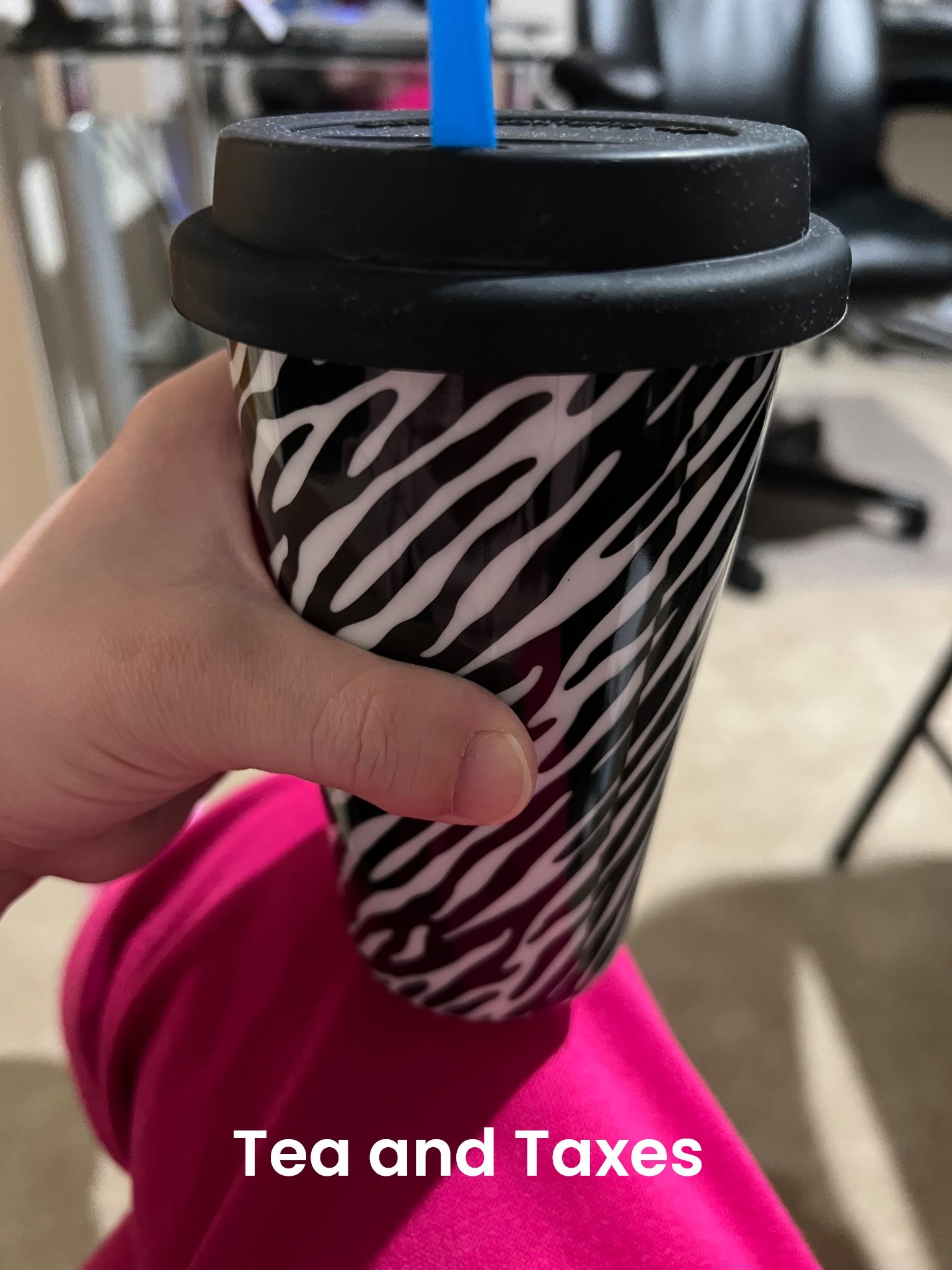 Yes I’m working on my taxes last minute, but the Lipton Tea ☕️ is helping calm me down 🌸

#LTKstorytime #LTKdayinmylife #LTKvlog