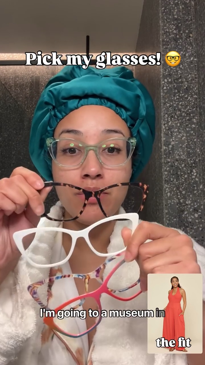 Which one do I choose?! 😩 

@paireyewear literally has so many cute frame top options for their glasses! 

A client came in wearing a pair of pink glasses & IMMEDIATELY influenced me when she popped the pink top off to reveal clear glasses underneath. 

Now help me pick which ones to wear to the museum with my cute lil @popflex_active go with the flow jumpsuit 😝

Legit not sponsored I just love these new items in my wardrobe 😌

Op, and lemme know if you wanna hear my thoughts on the new @keypbeautiful bonnet…. Y’all may be shocked🫢