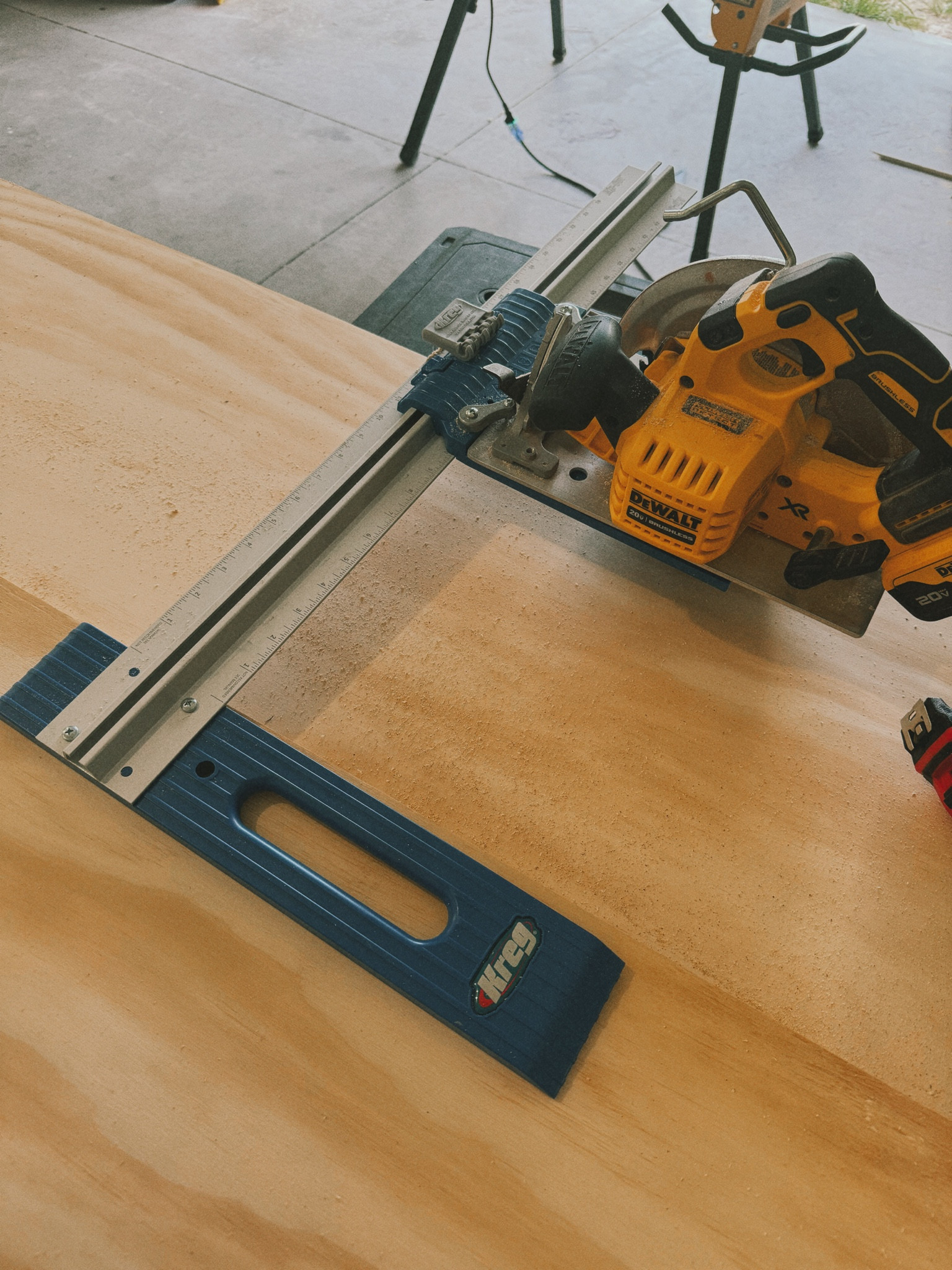 My fave way to cut long pieces of wood 🤌🏼🤍 the Kreg Rip Cut guide! Safer, you can use it solo & it works SO WELL to get accurate cuts! Worth every penny! Linked it on amazon, Lowe’s & Home Depot!

DIY / tools / how to / diy faves / woodworking / Holley Gabrielle 

#LTKHome