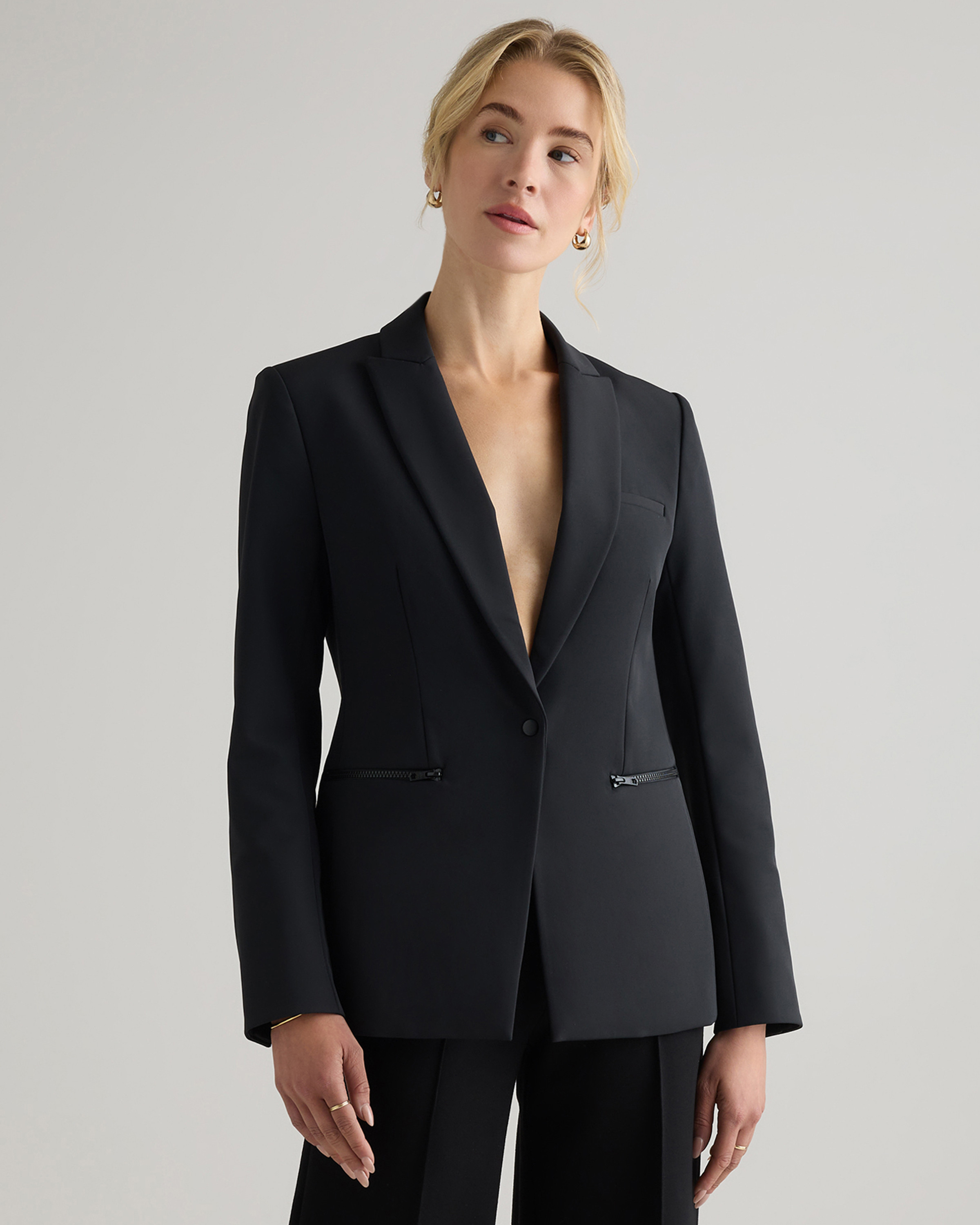 Scuba Single-Breasted Convertible Blazer in True Black | Quince