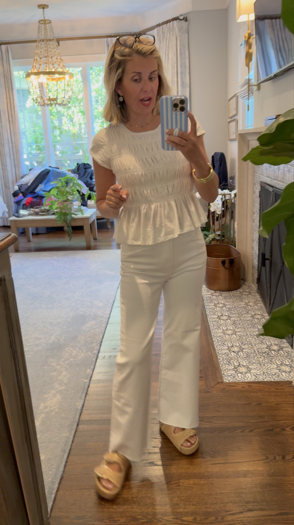 Xs tee
0 jeans (prob need 00 bc they run big)
8.5 shoes 

Love a monochromatic moment!


#LTKdayinmylife #LTKootd #LTKSeasonal