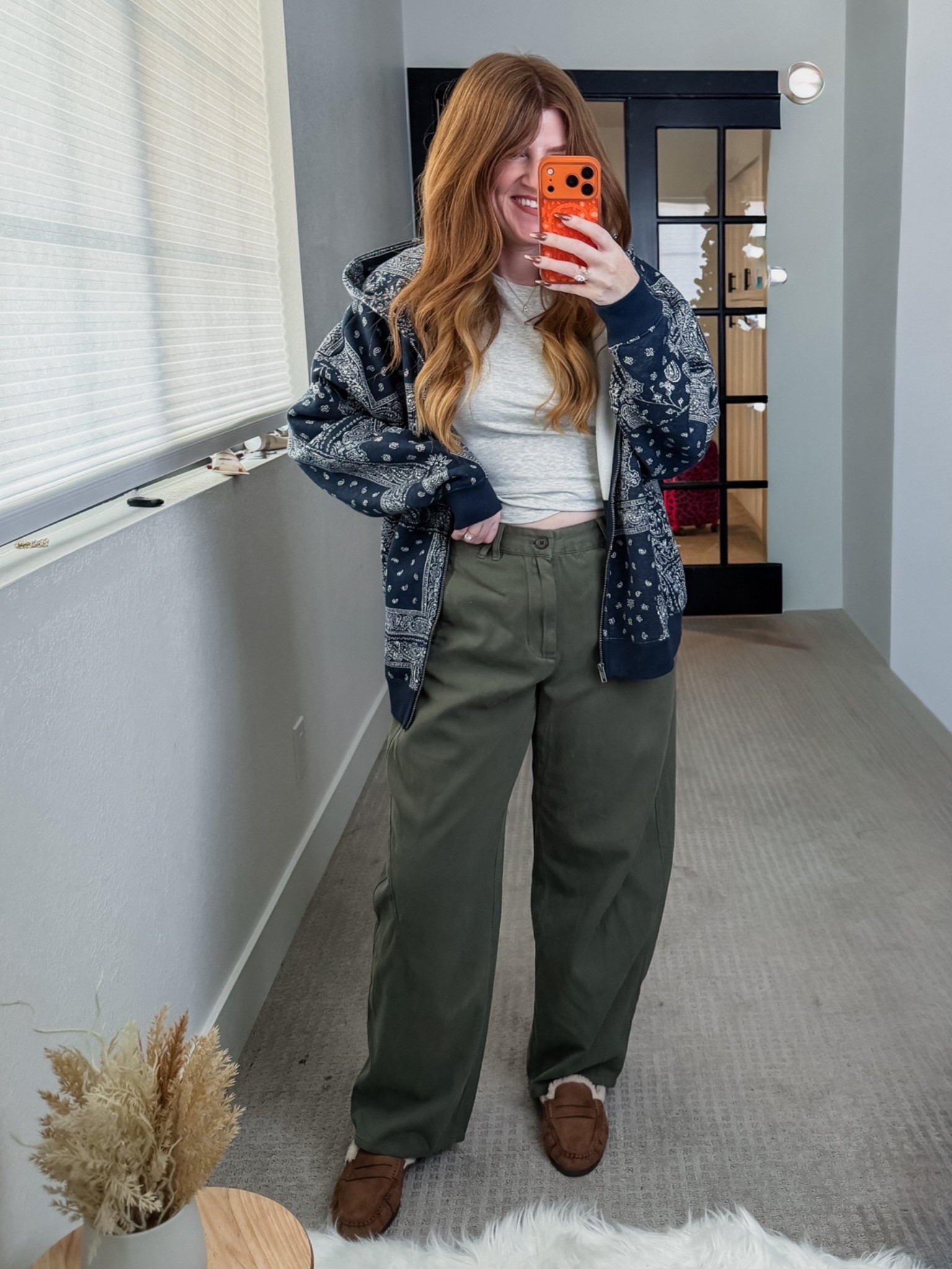 Comfy fall outfit. Size medium in pants and small in everything else. Petite friendly pants are my favorite! Shoes fit true to size.