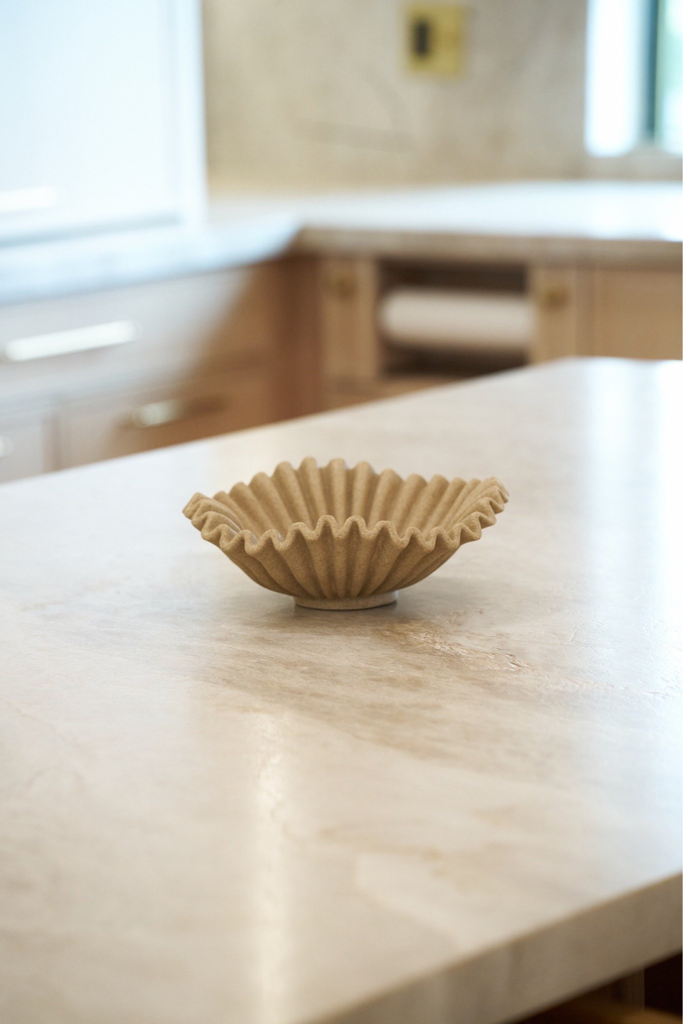 Scroll to shop! ✨ Kitchen decor. Everything is linked below.👇🏾

Color: Beige

Desliza para comprar. ✨ Decoración para la cocina.

📲 Download the free LTK app & follow me @kirasfashionfinds to shop all my daily finds.

#LTKHome #LTKvlog #LTKdayinmylife