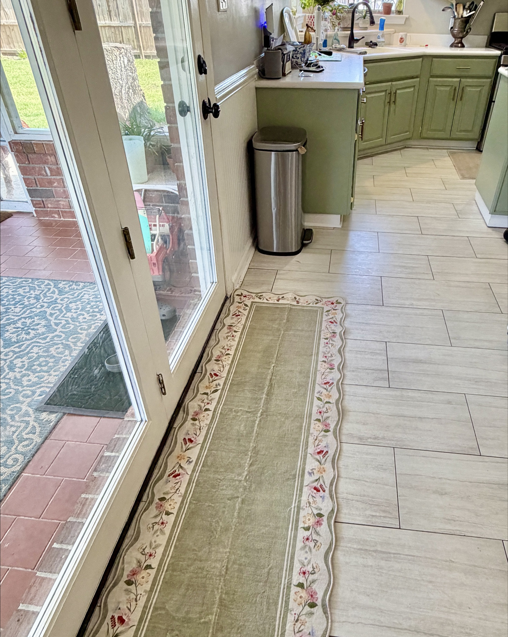 Soft, non slip backing and machine washable 🙌🏻 

#LTKspring #LTKSaleAlert #LTKHome