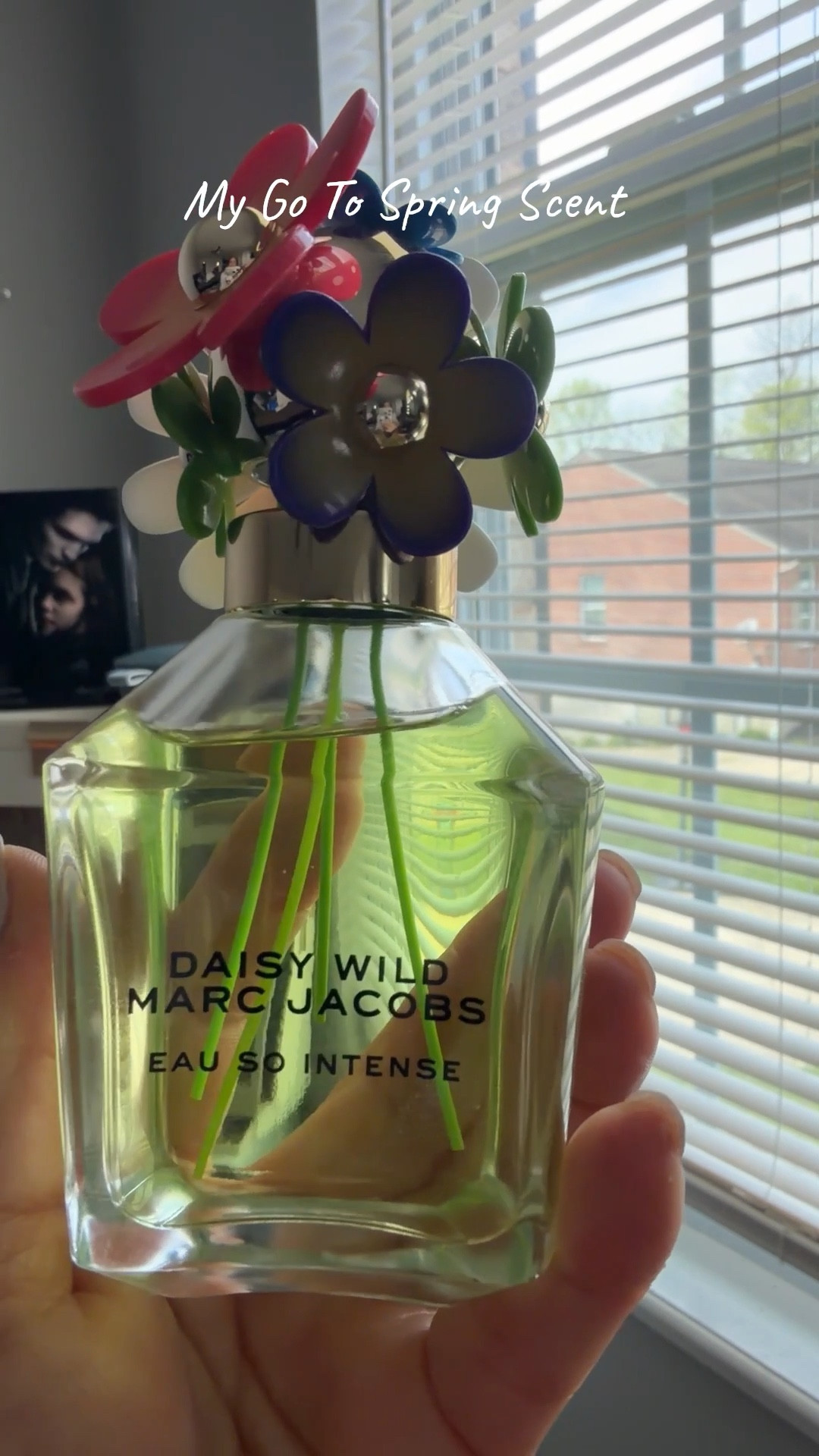 Top notes : Banana Blossom
Middle Notes: Jasmine Extract
Bottom Notes:Amber and Sandlewood 

#LTKSeasonal #LTKselfcare #LTKBeauty