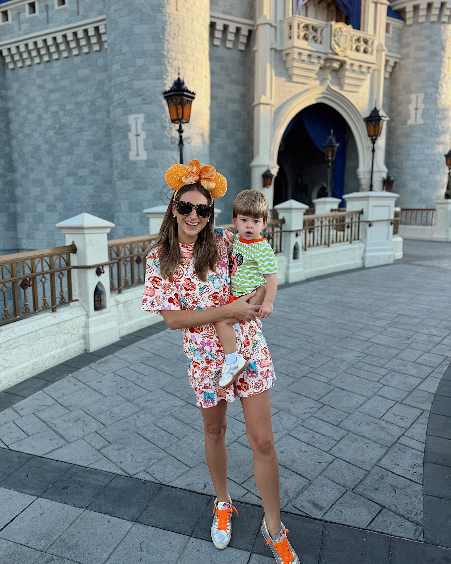 Spending the day with my favorite little guy at our favorite place 🐭DISNEY✨! I’m in a small set and ears from Etsy & Storm’s outfit is from the smocked flamingo!