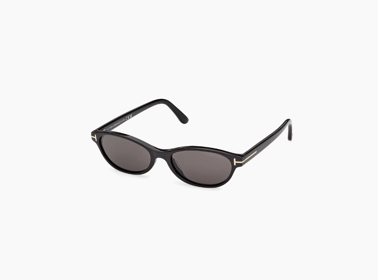 Tired of bold sunglasses that feel too much? These Chloe oval sunglasses from TOM FORD give you a softer, more refined look while still adding a luxury touch to your outfit.

✨ Tap to shop now & upgrade your style effortlessly 

 #LTKdayinmylife #LTKgrwm #LTKootd