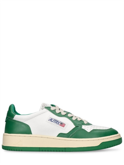 Autry - Baskets basses bicolores medalist 35 mm - Blanc/Vert | Luisaviaroma | Luisaviaroma