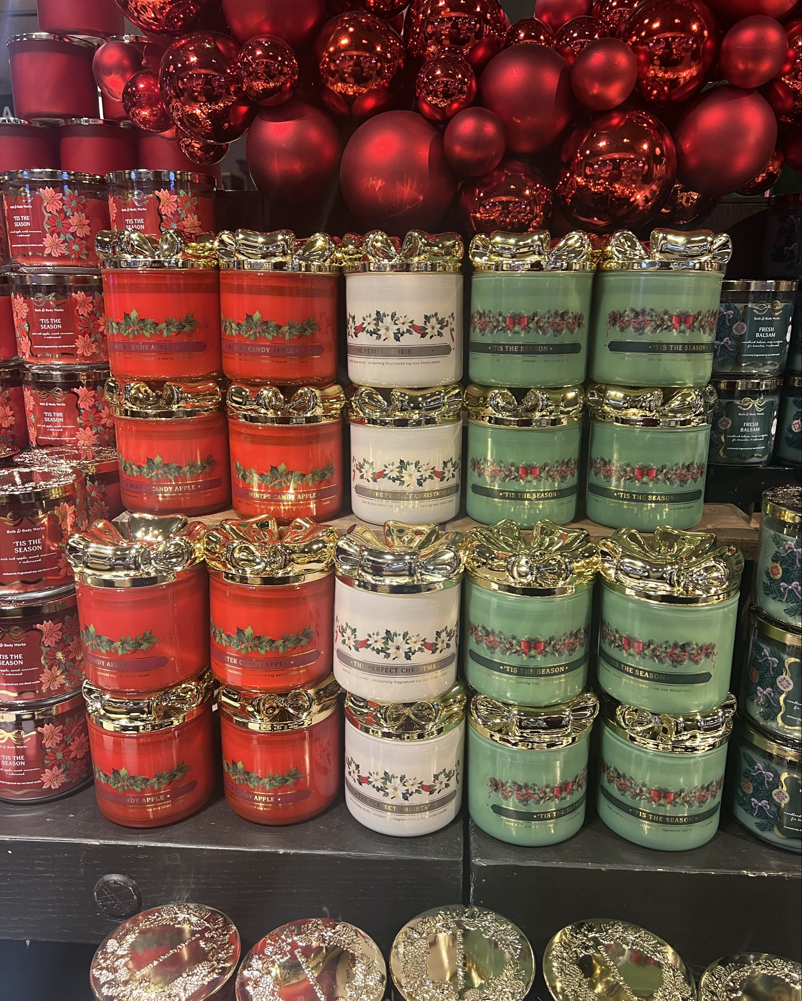 Gorgeous Bath & Body Works Christmas candles! These gold bow lids are showstoppers! Grab one while they’re on sale for $16! 

#LTKSaleAlert #LTKSeasonal #LTKHoliday