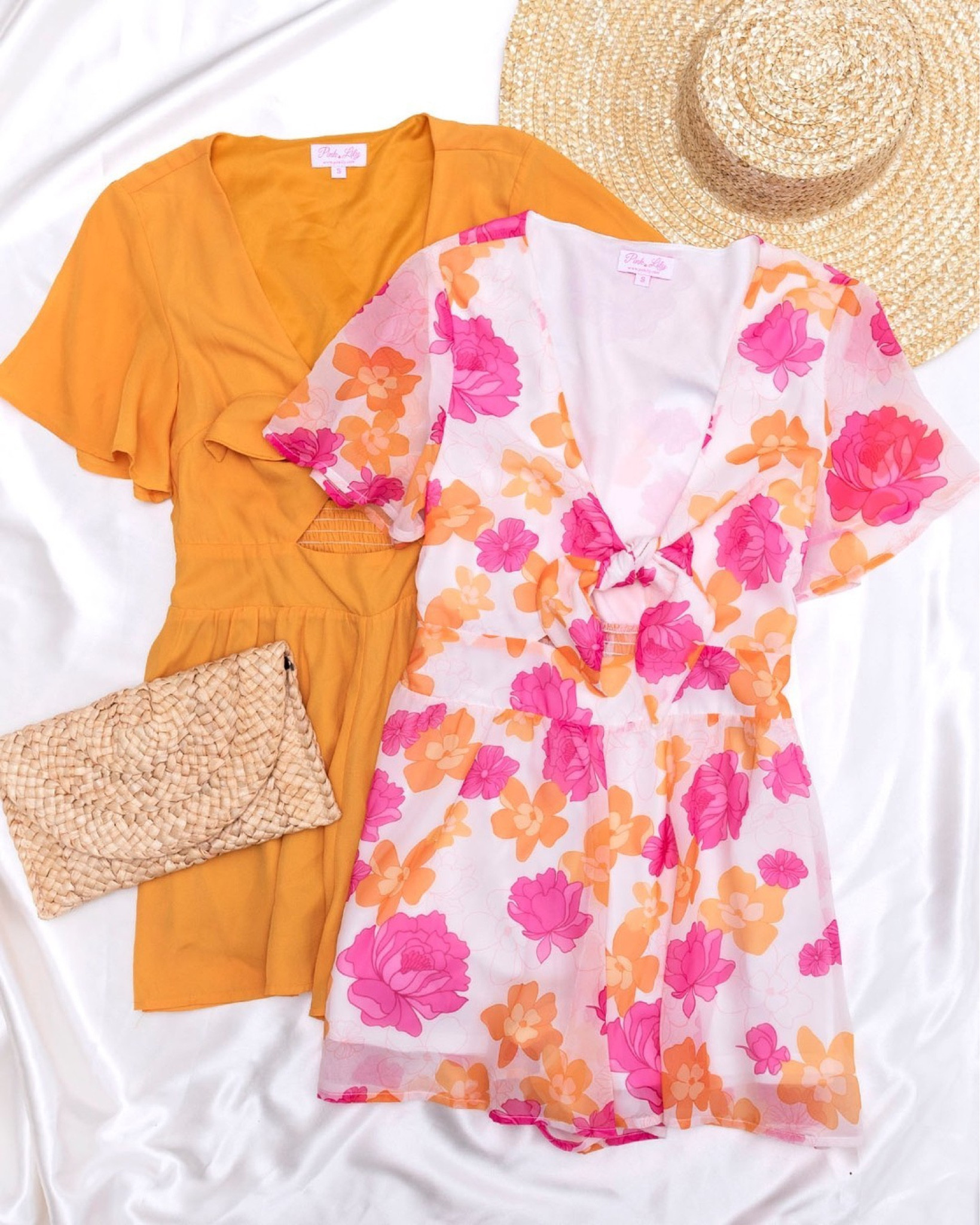 On sale for $19! Sale alert!
Romper
Vacation
Outfit
Vaca
Vacation outfit
Tropical
Beach
Holiday
Ootd
Cute
Floral


#LTKtravel #LTKsalealert #LTKFind