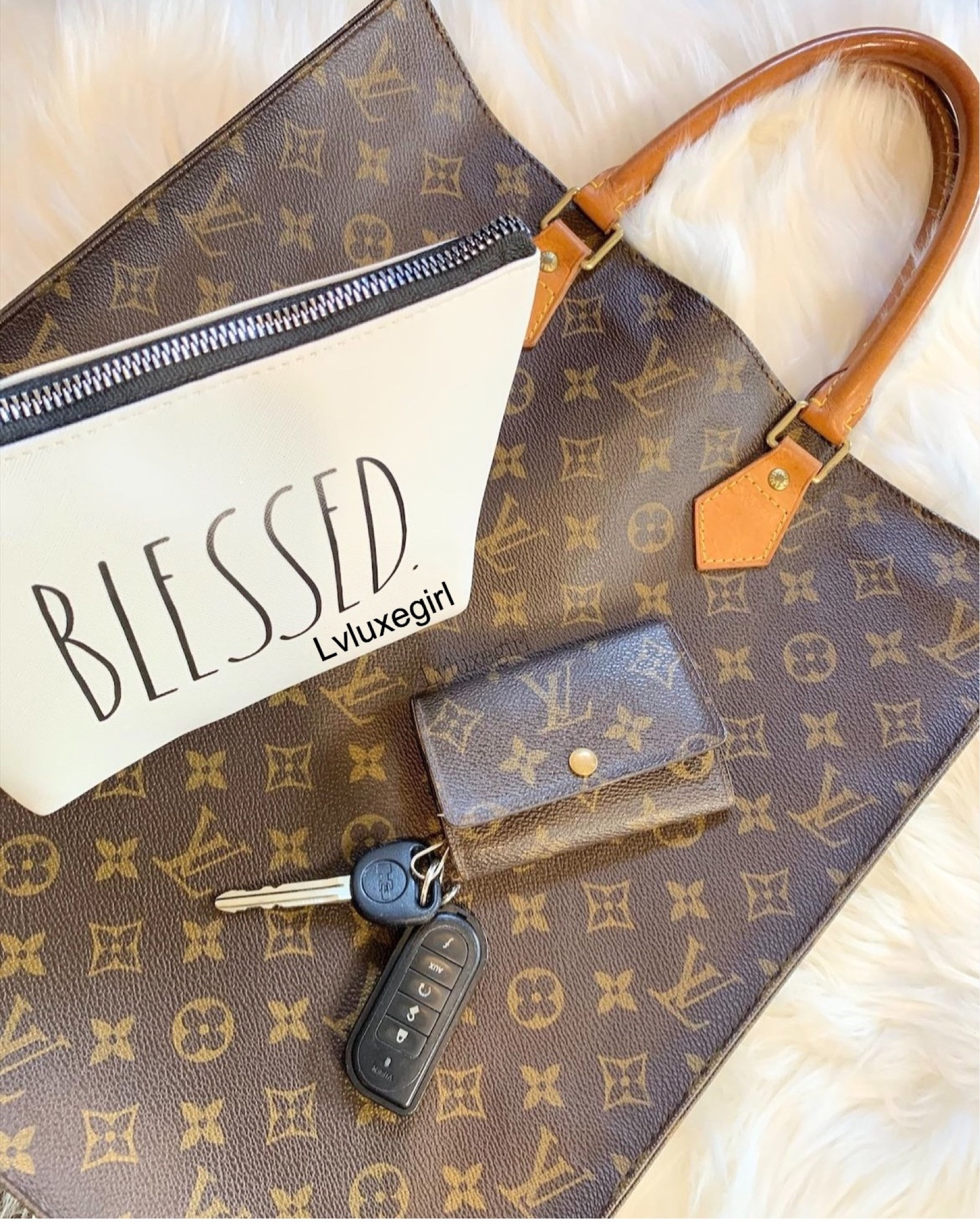 Louis Vuitton Neverfull Vs Coach Reversible Tote #louisvuitton#coach 