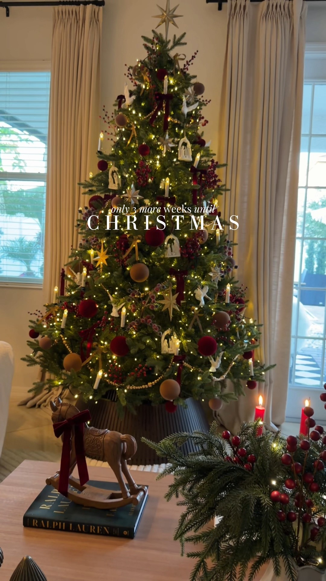 Traditional and modern Christmas decor 🎄❤️💫


#LTKHome #LTKSeasonal #LTKHoliday