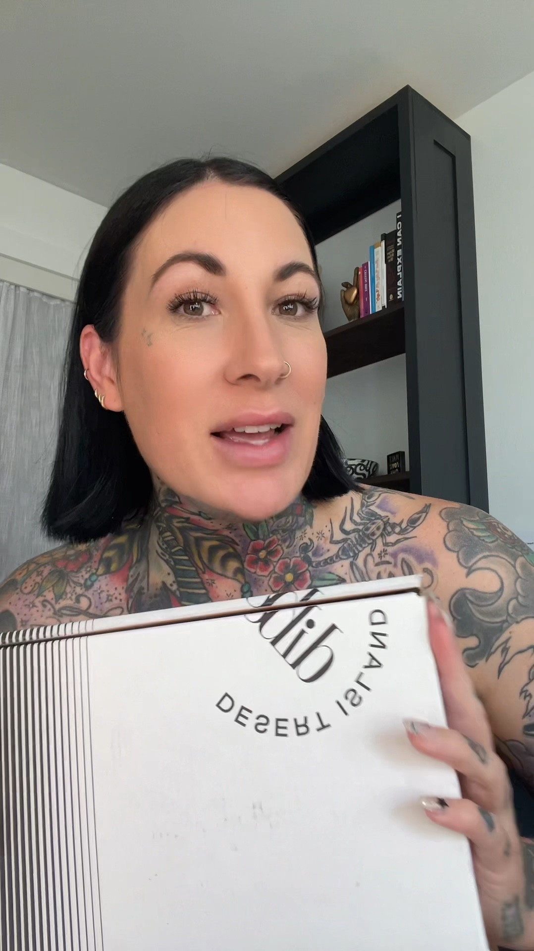 Dibs Beauty really did it with these baked blush duos! I can’t wait to try more shades! They’re the perfect summer colors and with a hint of glow☀️💖 but this BRUSH IS EVERYTHING! It is incredibly soft and blended everything so nicely! Definitely recommend Dibs if you haven’t tried them yet! 

#LTKBeauty #LTKStyleTip #LTKVideo