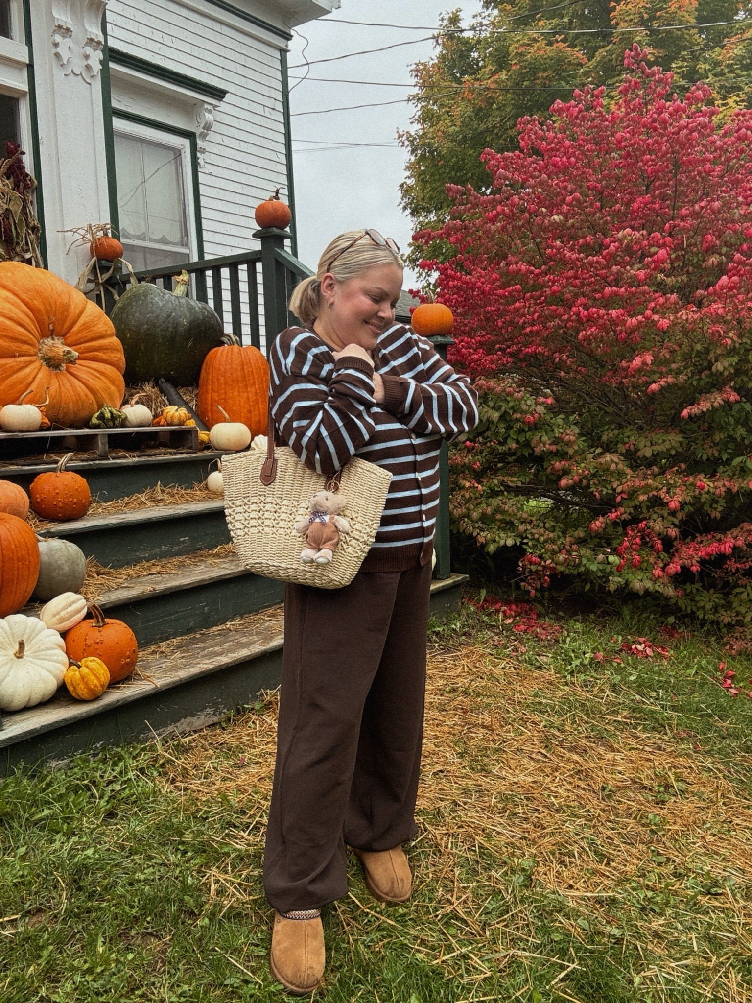My favourite pants ever in chocolate brown-size medium @Aritzia

#LTKootd #LTKMidsize #LTKOver40