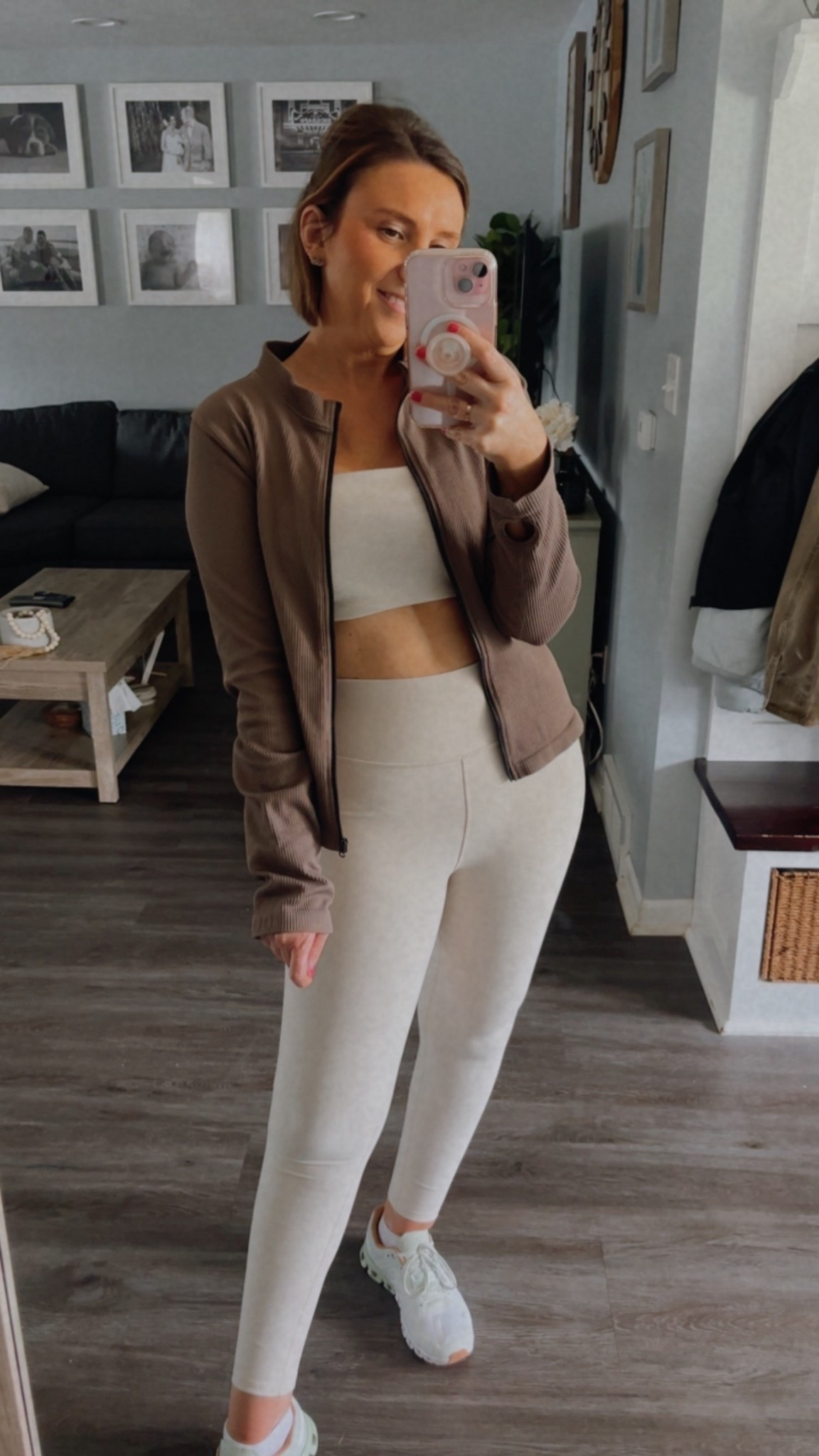 Neutrals  🤎🤍￼

#LTKmomlife #LTKootd #LTKdayinmylife