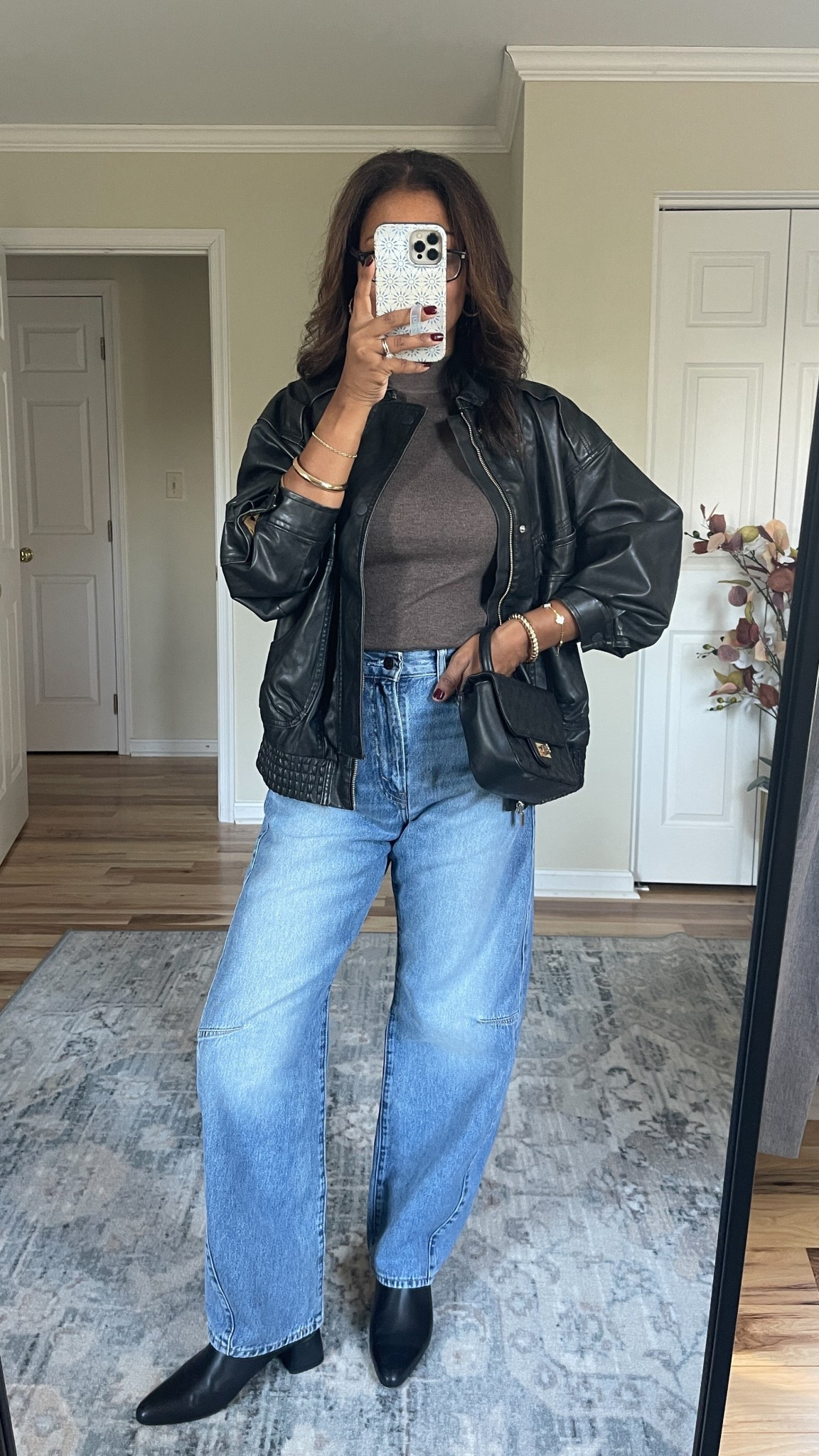 Small in everything 

#LTKFindsUnder50 #LTKOver40 #LTKFindsUnder100