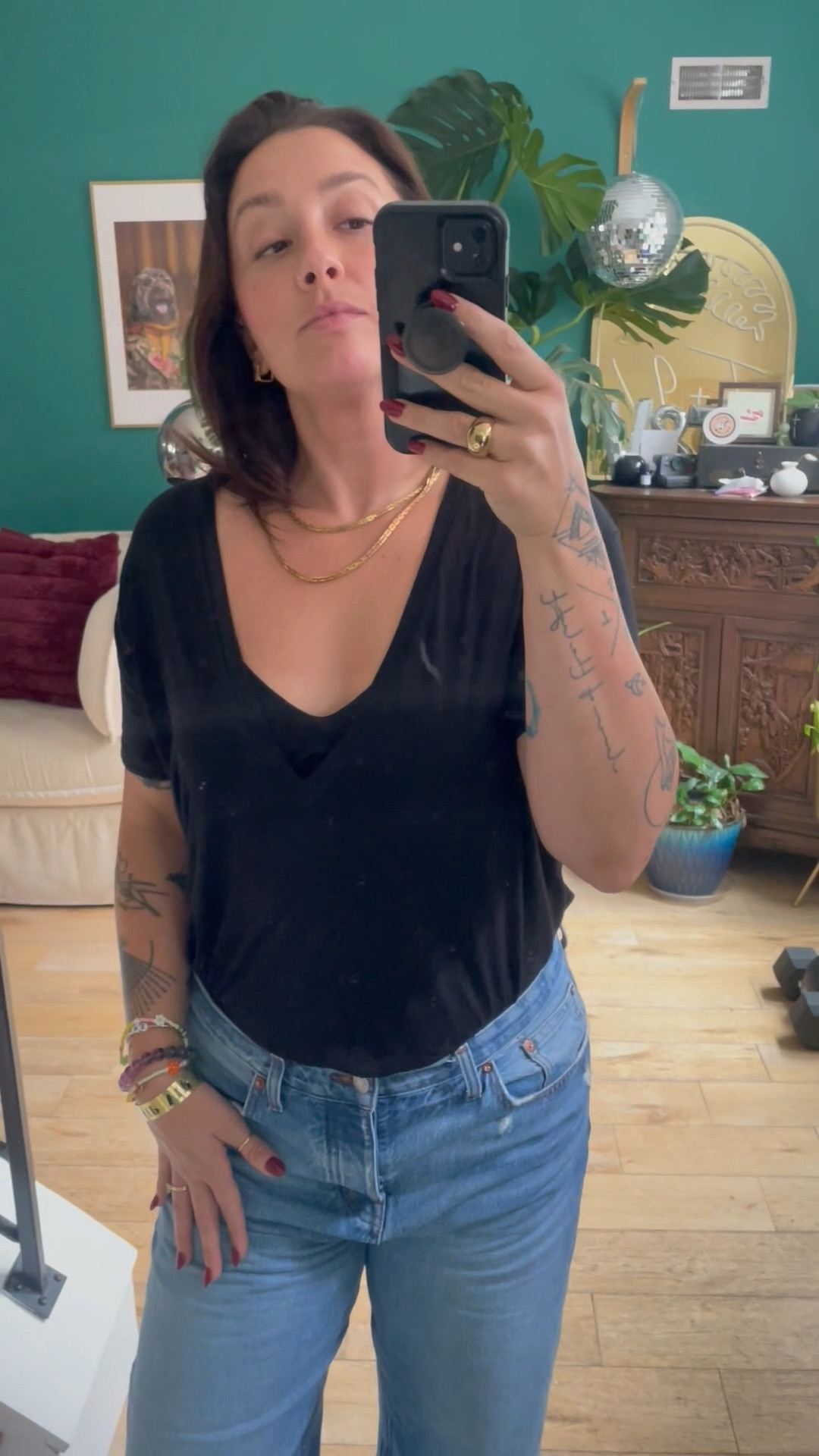 MADEWELL , SEYCHELLES , JOAH BROWN making my casual Saturday look muy muy comfortable. I love the fit of these baggy jeans, and JOAH BROWN makes the softest tshirts! Also, Seychelles will always have my feet feeling snuggly!

I matched it all with my Mom’s gold necklace, and some other gold jewelry!

#LTKStyleTip #LTKSeasonal #LTKMidsize