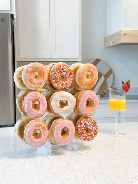 Donut or bagel display for your next brunch or gathering! 🍩🥯🥂

Hosting, hostess, donut peg board, food display, donut peg board, bagel and donut display, brunch ideas, bridal shower, wedding decor, baby shower decor, party decor, party ideas, birthday party decor, brunch decor, hosting ideas 