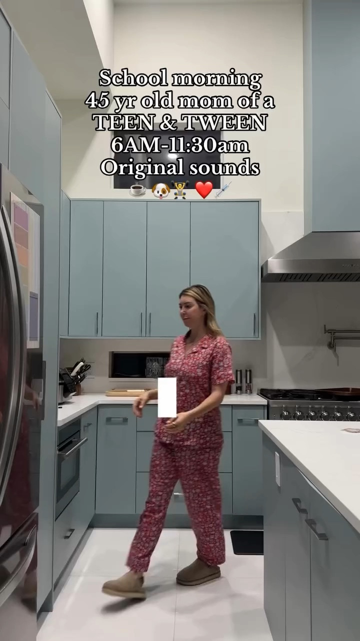 Do you see Lucky’s jewel?! Also added some new effects like typing time stamps etc… 

Comment here with ANY questions! Happy Thursday and so happy you’re here 🫶

#dayinmylife #morningroutines #girlmomlife #momofteenagers #momofteens #momlifeunfiltered