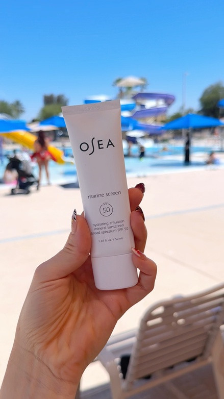 @OSEA Malibu sent over this Marine Sunblock so I tested it out today and LOVED it! Lightweight, minimally greasy if anything it just feels moisturizing. Natural ingredients with zinc oxide, didn’t burn my eyes after going under the water, just a tad pricey, but I’ll reserve this for my face only so it lasts a long time 👌🏻☀️😎👙

#LTKSwim #LTKSeasonal #LTKBeauty