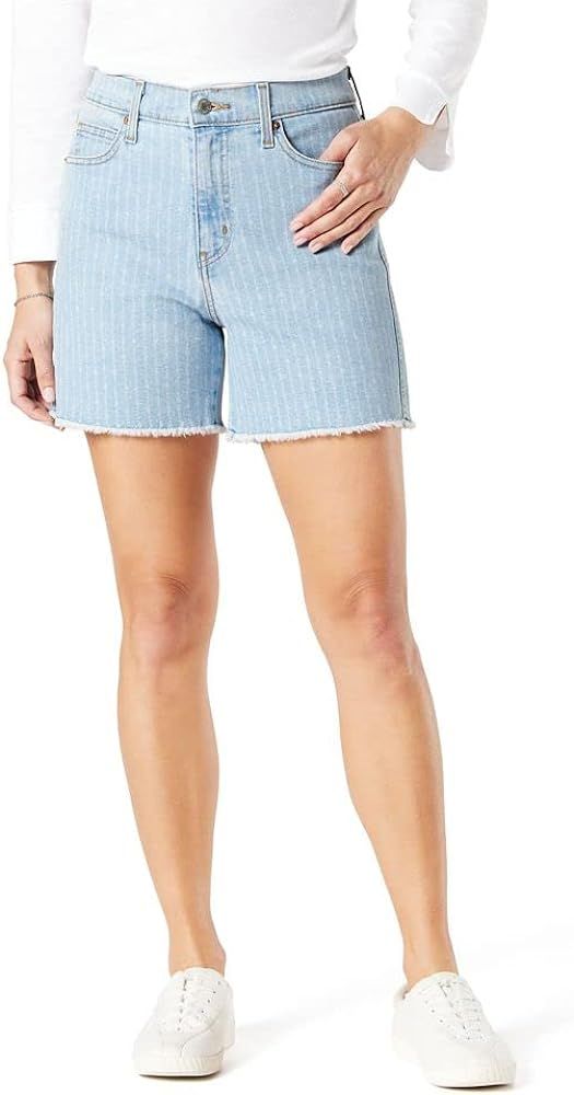 Signature by Levi Strauss & Co. Gold Women's Heritage High Rise 5" Short (Available in Plus Size) | Amazon (US)