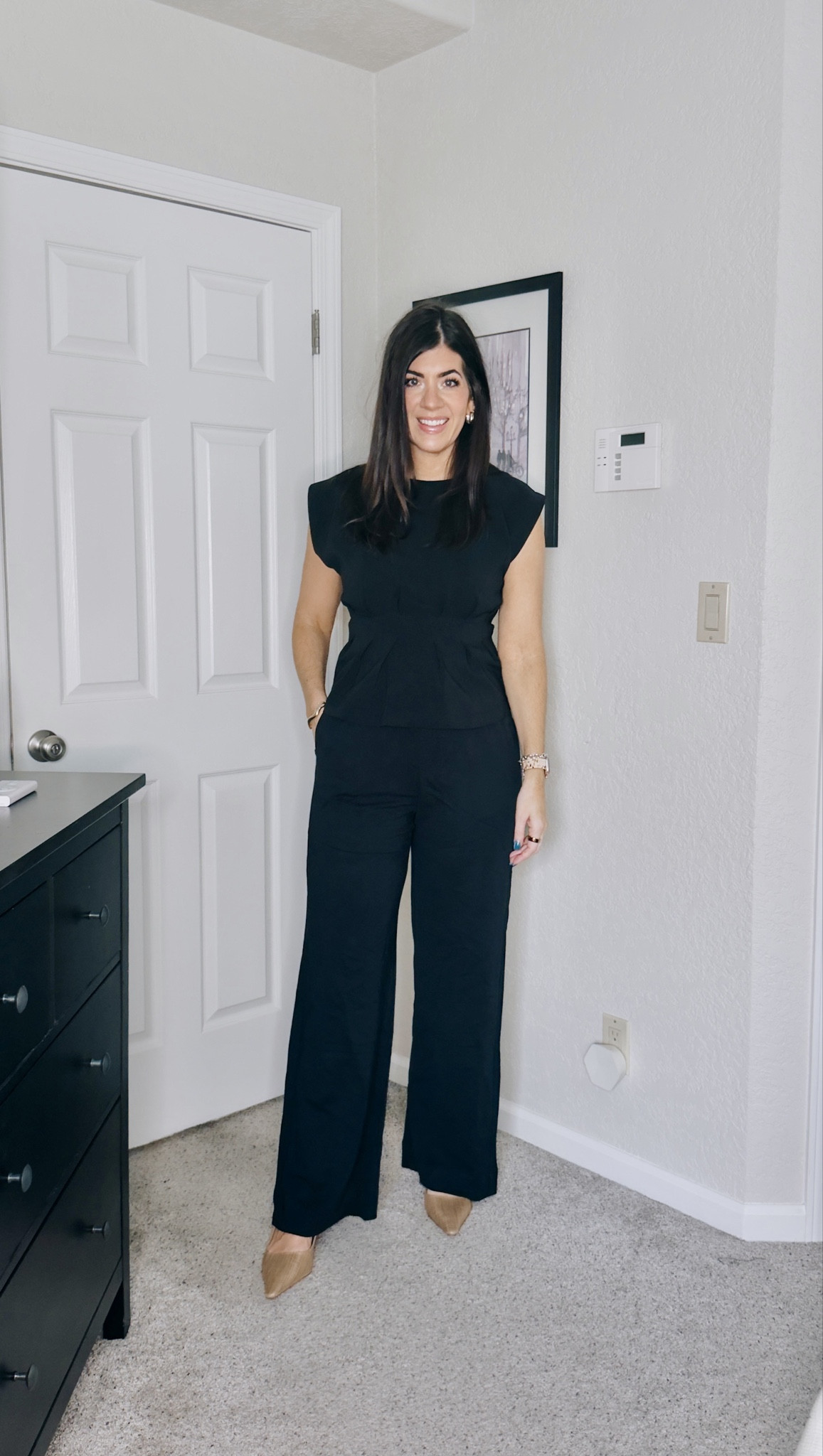 Workwear under $50
In a medium short sleeve top
Medium long pull on wide leg pants


#LTKTall #LTKWorkwear #LTKMidsize