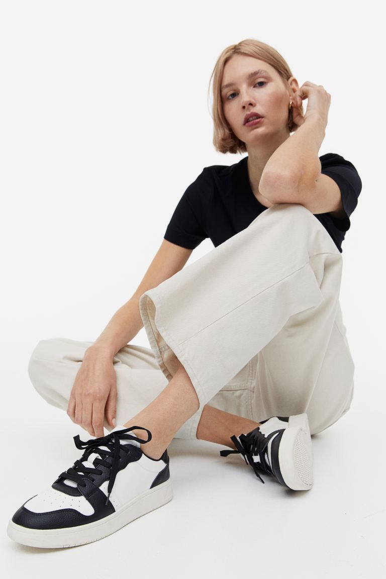 Sneakers | Sneakers Womens Outfits | Sneakers With Dress | White Sneakers | H&M (US + CA)