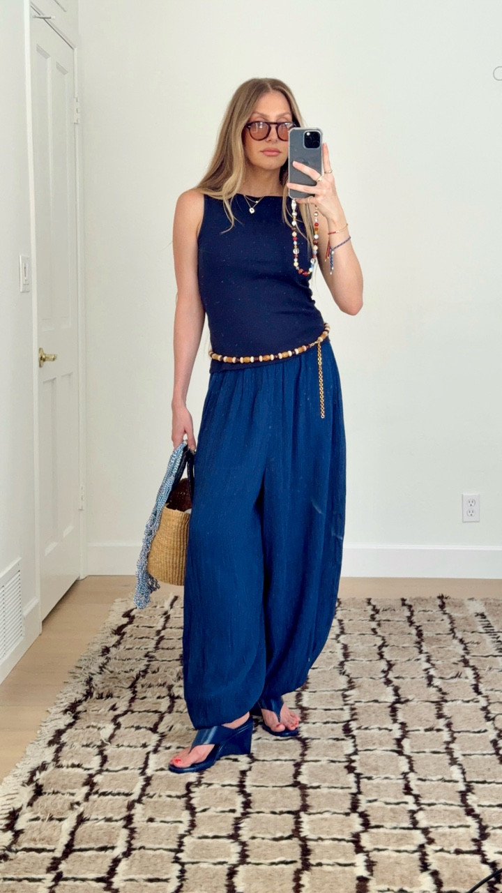 All for a comfortable pant that’s chic enough for public outings. 

#geniepants #stylingtips #outfitideas