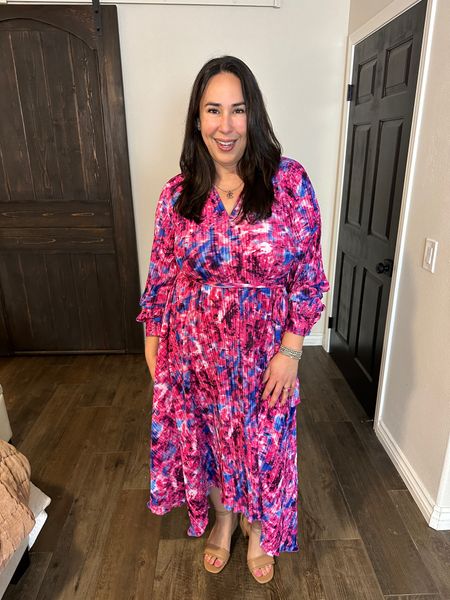 #walmartpartner This dress is so comfy and flowy, perfect for dancing. You can actually enjoy the food because they won’t feel tight after eating. They would even work as maternity. I sized down to a large. @walmart #walmartfashion @walmartfashion

#LTKstyletip #LTKSeasonal #LTKfindsunder50