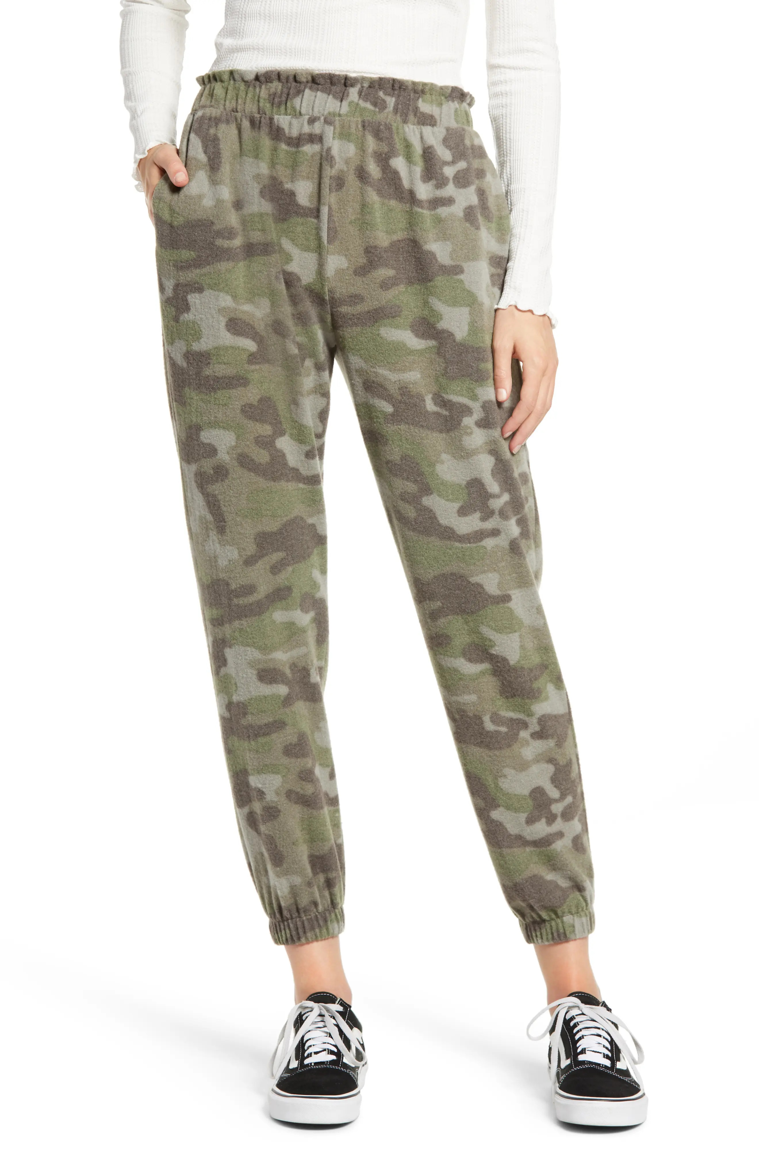 Women's La La Land Creative Co Camo Fleece Jogger Pants, Size X-Small - Green | Nordstrom