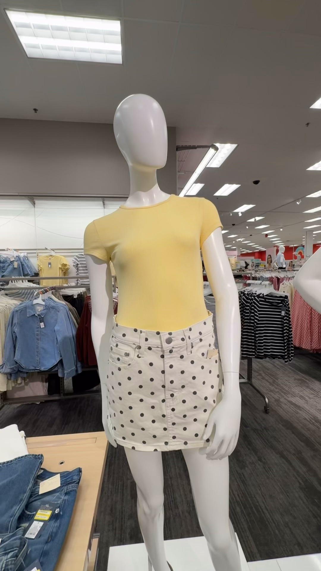 Love this look 👏🏼💛🎯



#LTKSeasonal #LTKootd #LTKMidsize