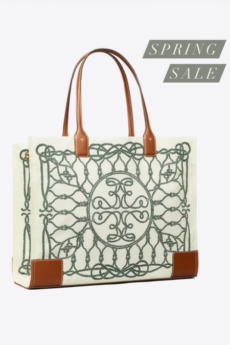 Such a pretty totebag and now on sale!  Tory Burch totebag, travel bag. Comes in large and small 

#LTKitbag #LTKsalealert #LTKSeasonal