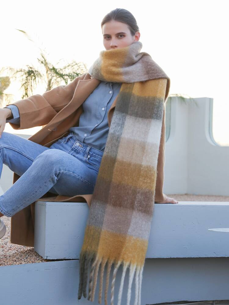 Plaid Pattern Fringe Trim Scarf | SHEIN