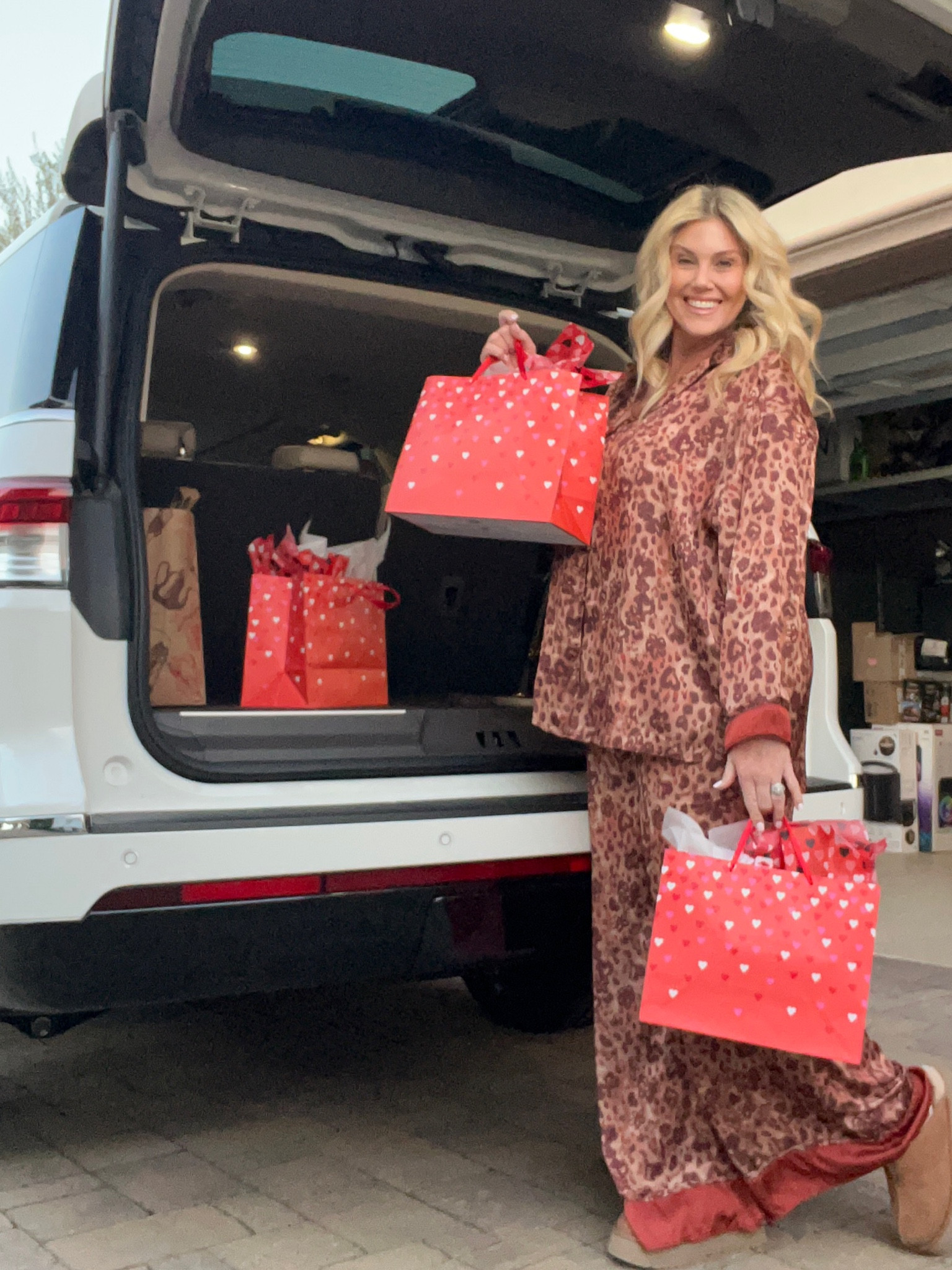 Satin cheetah Jammie’s?? Yes, please! So cute and flowy. Also, tall girl friendly! I am 5’9” and I ordered an XL for a super oversized fit. Not a fan of tight pj’s. Love these! 
#galentines #jammies #pjs #fp #freepeople #set

#LTKMostLoved #LTKFindsUnder100 #LTKStyleTip