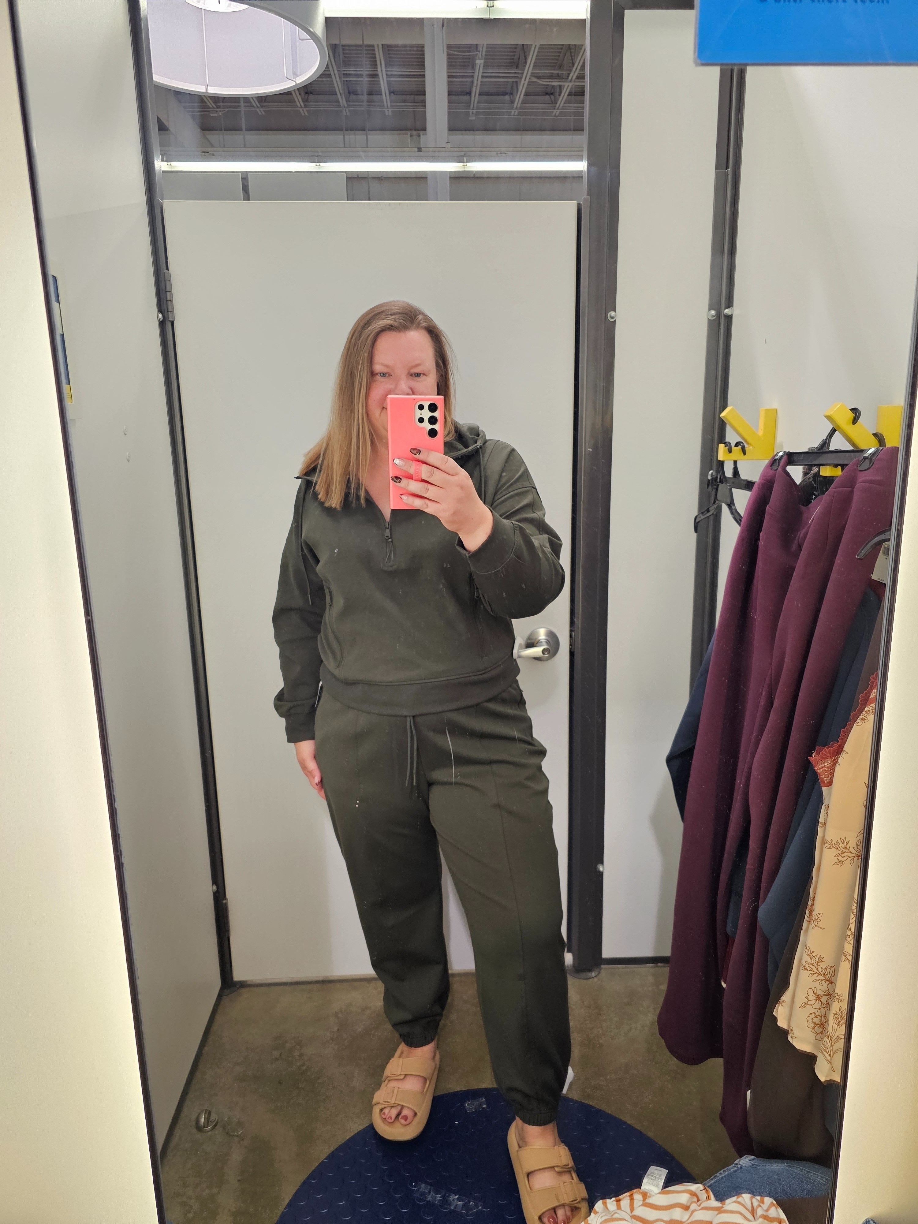 Quarter-zip pullover and joggers both size XL.  

#LTKSaleAlert #LTKMidsize #LTKOver40