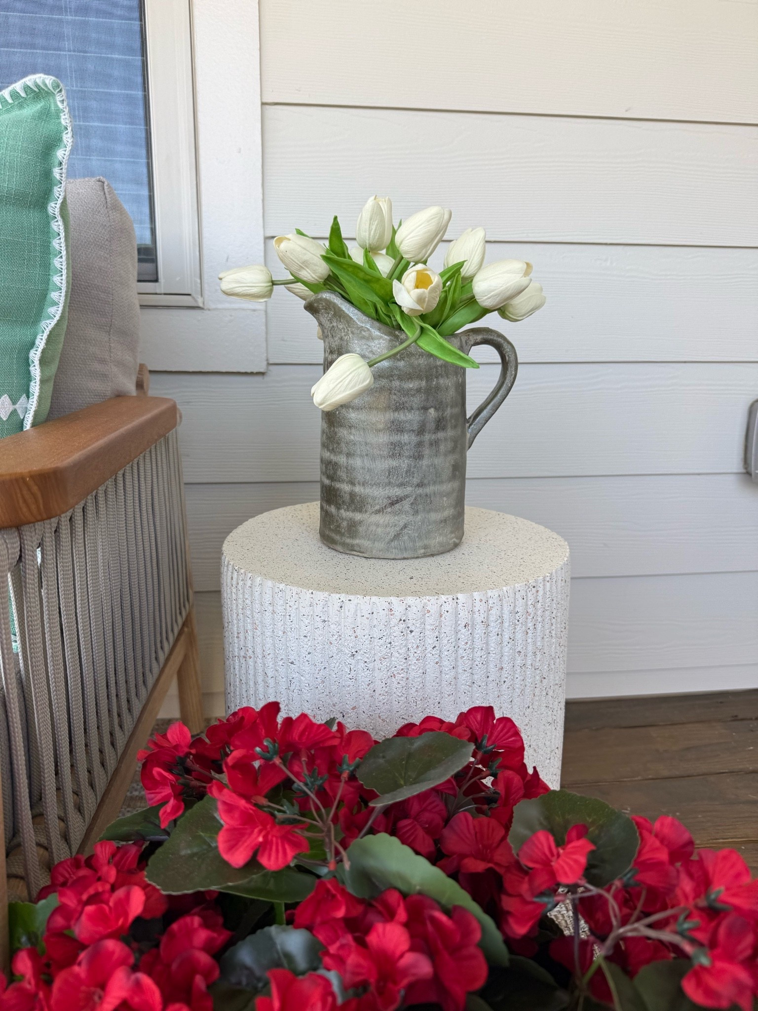 Luxen home pitcher vase