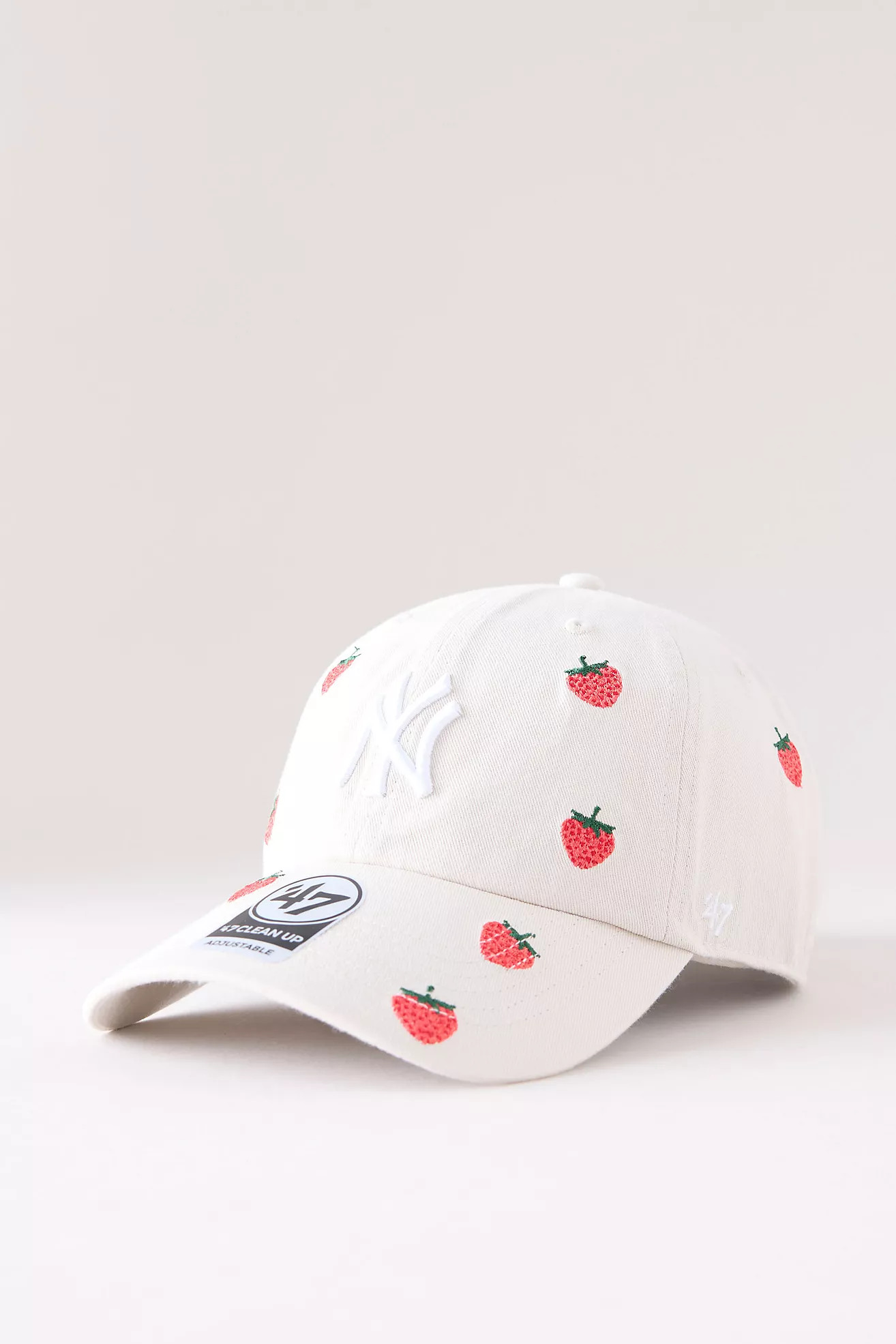 '47 Strawberry Embroidered Yankees Baseball Cap | Anthropologie (UK)