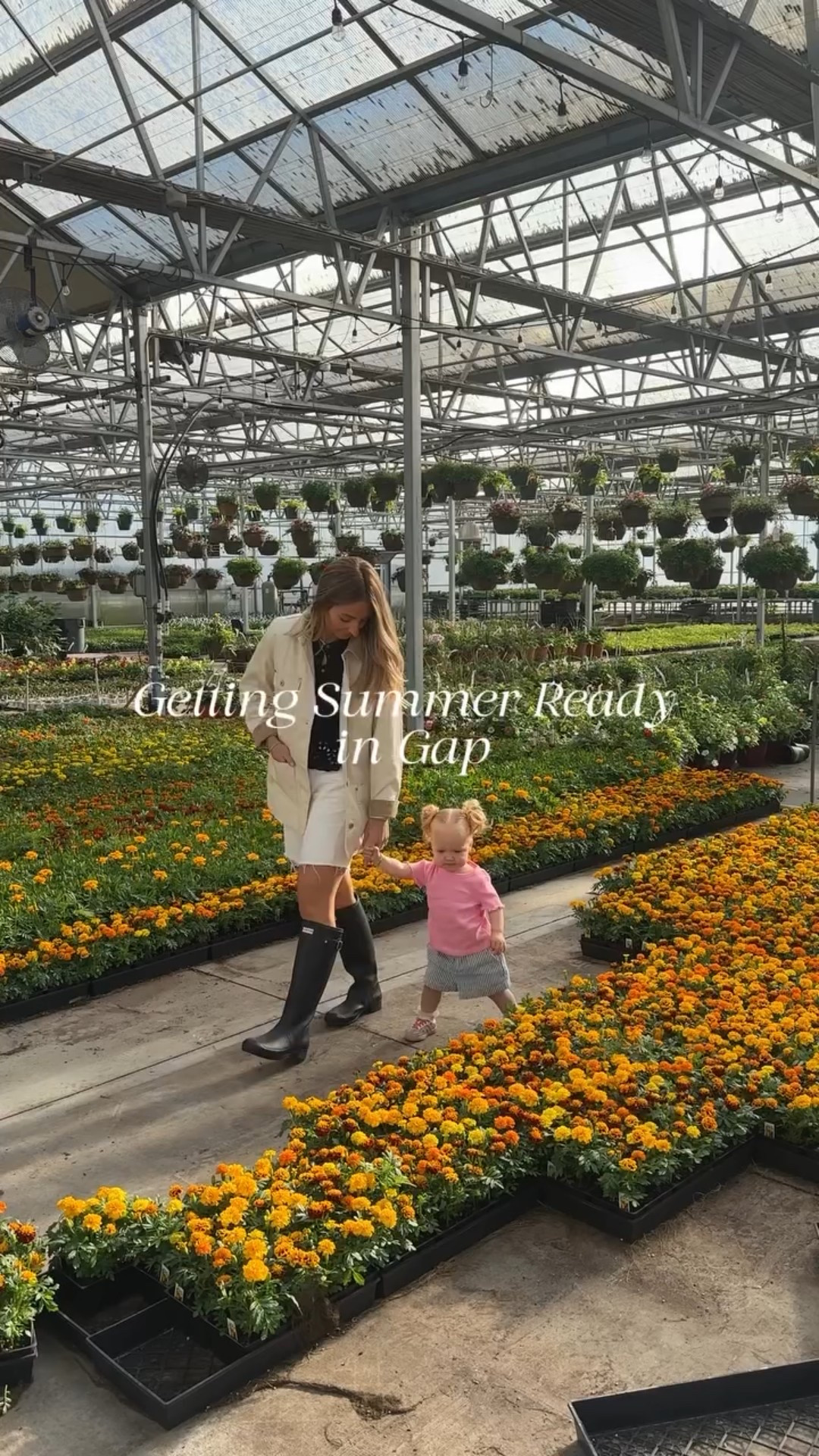 Picking out our summer flowers, wearing @Gap !! 🌻

#howyouweargap #gapcreator #summeroutfitinspo #outfitinspo #ootd