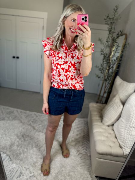 Daily try on, Walmart outfit, Walmart fashion, Walmart try on, floral blouse, chambray shorts 

Medium in both 

#LTKSeasonal #LTKstyletip #LTKfindsunder50