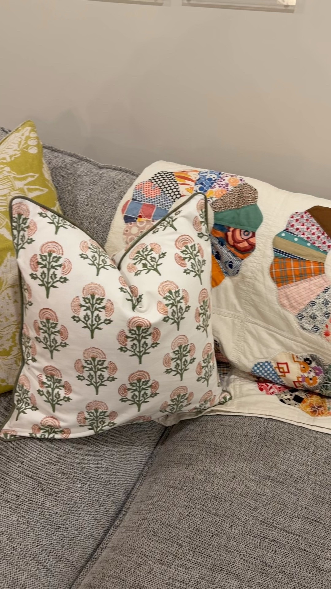 Having so much fun helping my girls decorate their college + post-grad homes! 

We’re working with a budget, so I love finding affordable pieces that still look beautiful.

These darling Amazon pillows worked perfectly with ones her roommates already had—and the quality for the price is SO good!