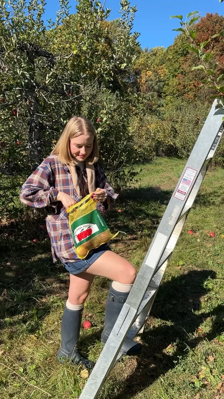 gone 🍎 picking 

#LTKFindsUnder100 #LTKSeasonal #LTKStyleTip