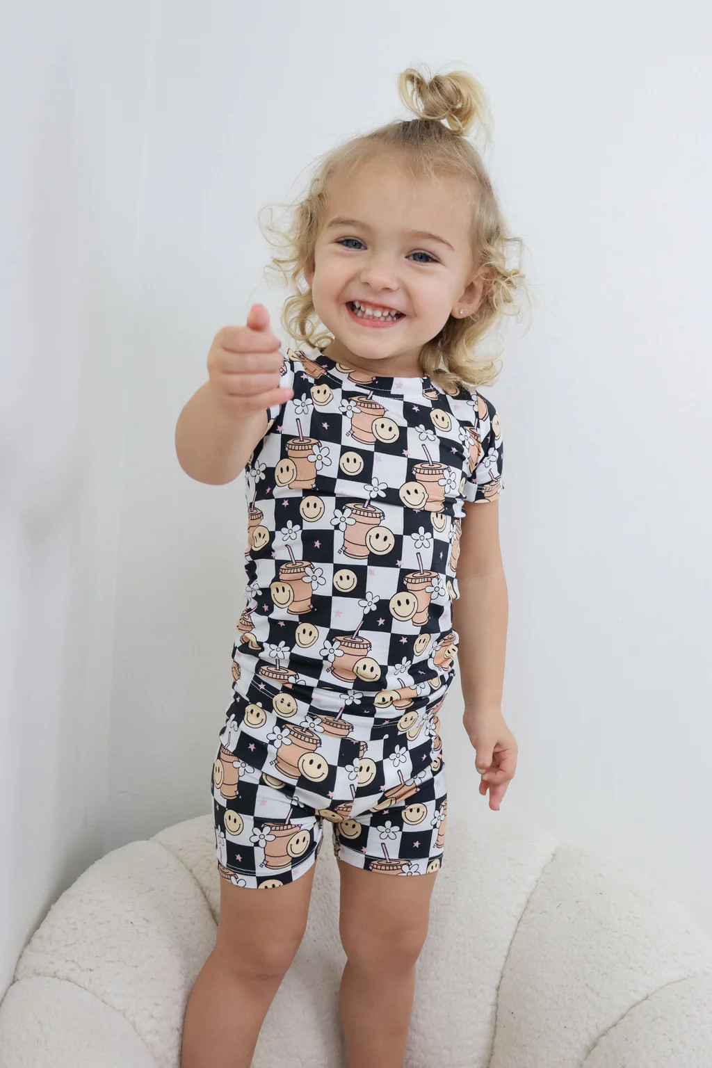 SMILEY CUP OF CHECKERS DREAM SHORT SET | DREAM BIG LITTLE CO