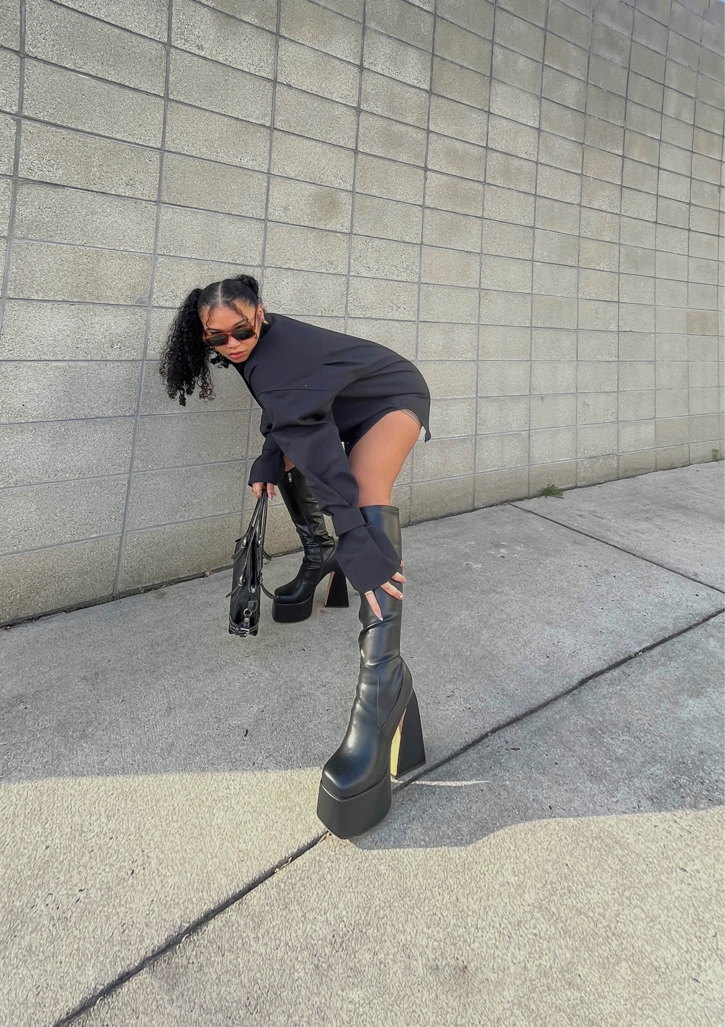 Good American hi low blouse and platform boots from Amazon 

#LTKworkwear #LTKSeasonal #LTKFind