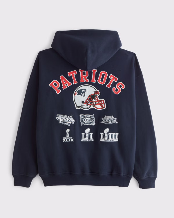 NFL New England Patriots Graphic Popover Hoodie | NFL New England Patriots | Abercrombie.com | Abercrombie & Fitch (US)