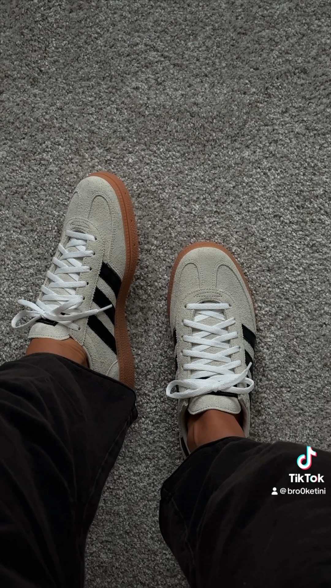 Adidas handball spezial — a current fave! sized down a full women’s size in these (normally a 9 sized down to a women’s 8, but also have these in an 8.5) 

👟👟👟

#LTKstyletip #LTKshoecrush #LTKSeasonal