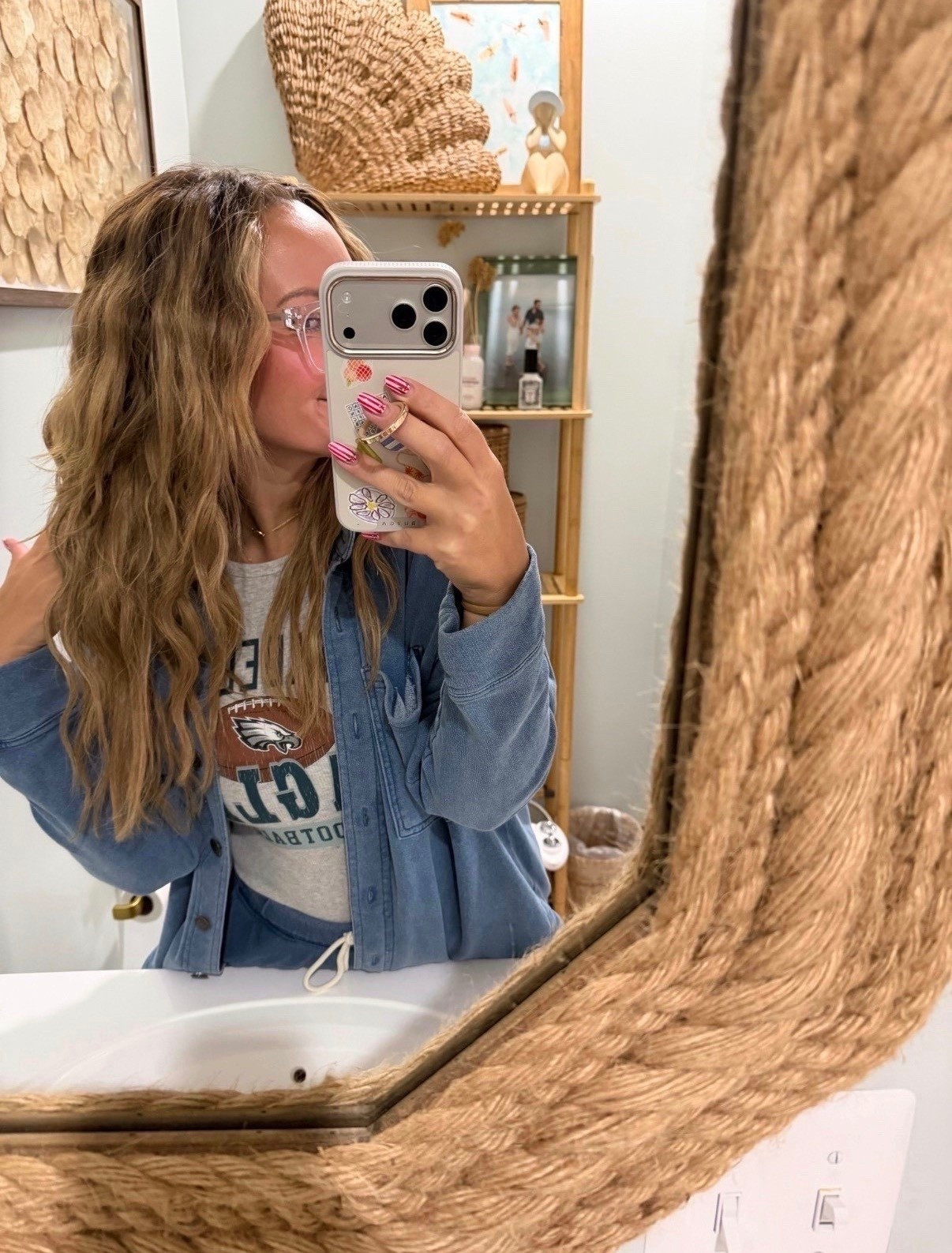 My kind of everyday outfit: soft layers, comfy joggers, and a throw-on shacket that makes it look like I tried 🤍 Perfect for school drop-off, errands, and coffee runs. Linking everything here.

everyday outfit, casual every day look, women’s fashion, joggers, throw on shack, ootd, trendy outfits, daily outfit 

#LTKSeasonal #LTKootd