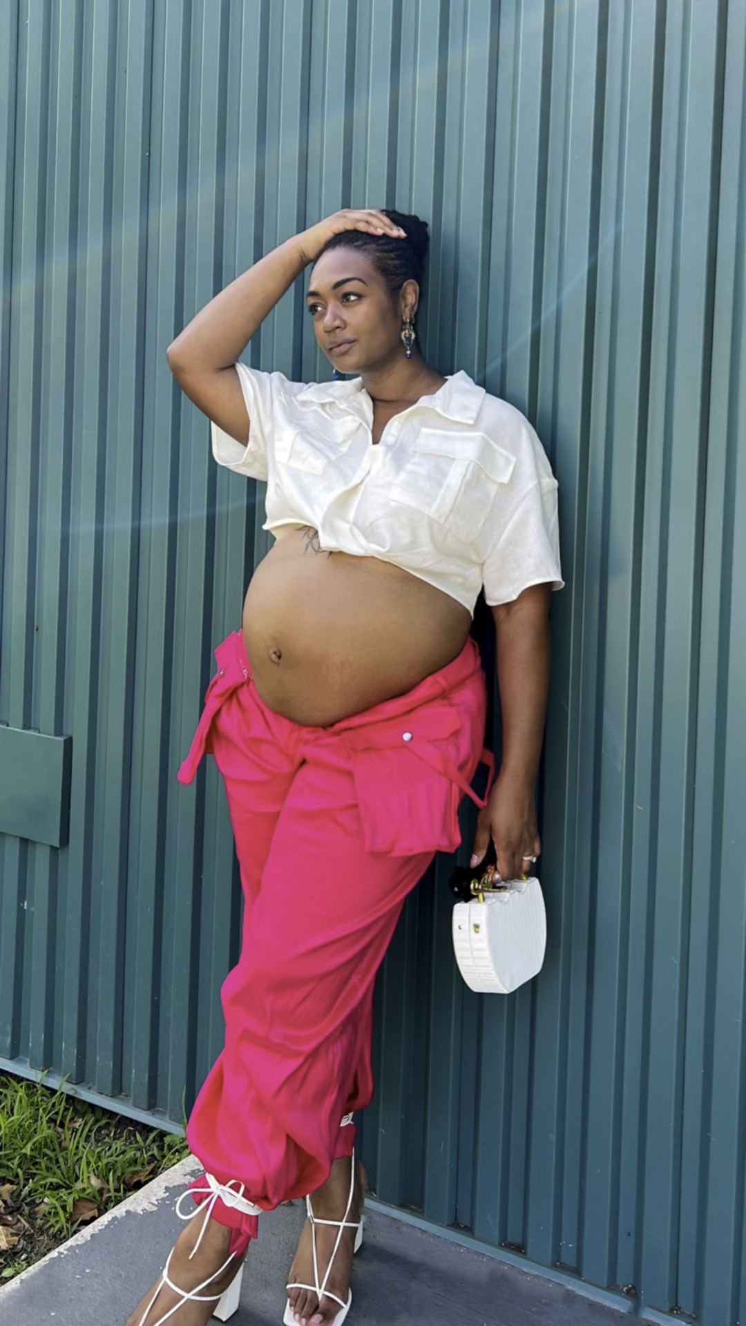 Plus size cargo pants 
They come in several colors too

#LTKBump #LTKMidsize #LTKPlusSize