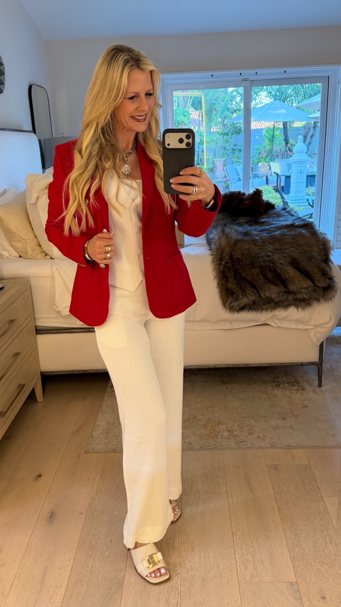 Heading out to meet friends for dinner 🤍❤️

#LTKootd #LTKOver40 #LTKdayinmylife